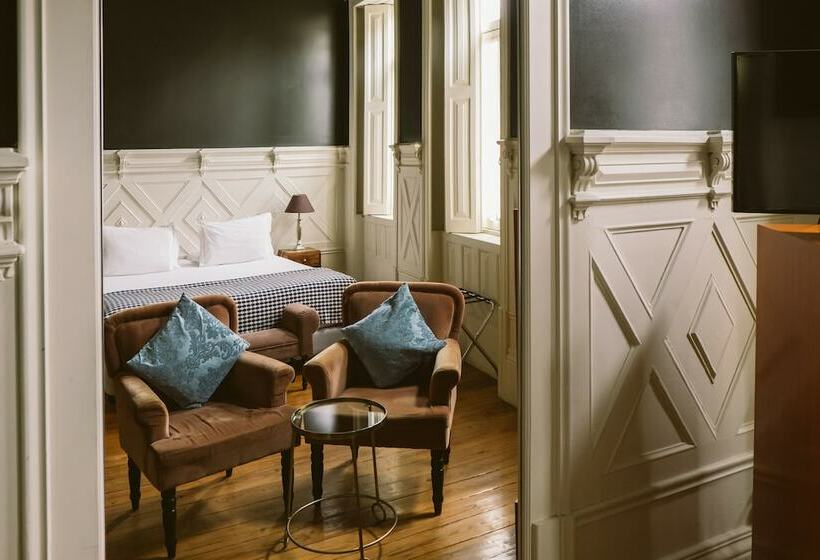 اتاق لوکس, Casa Dos Loios By Shiadu