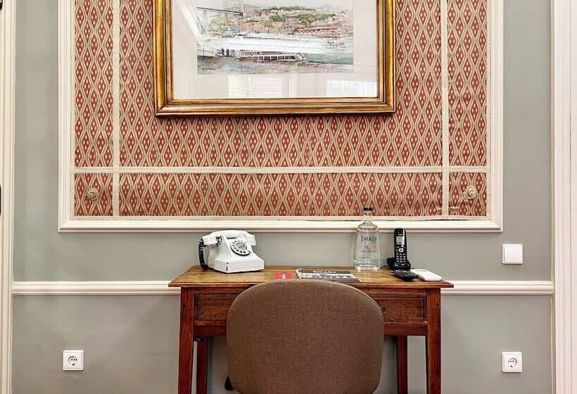 اتاق لوکس, Casa Dos Loios By Shiadu