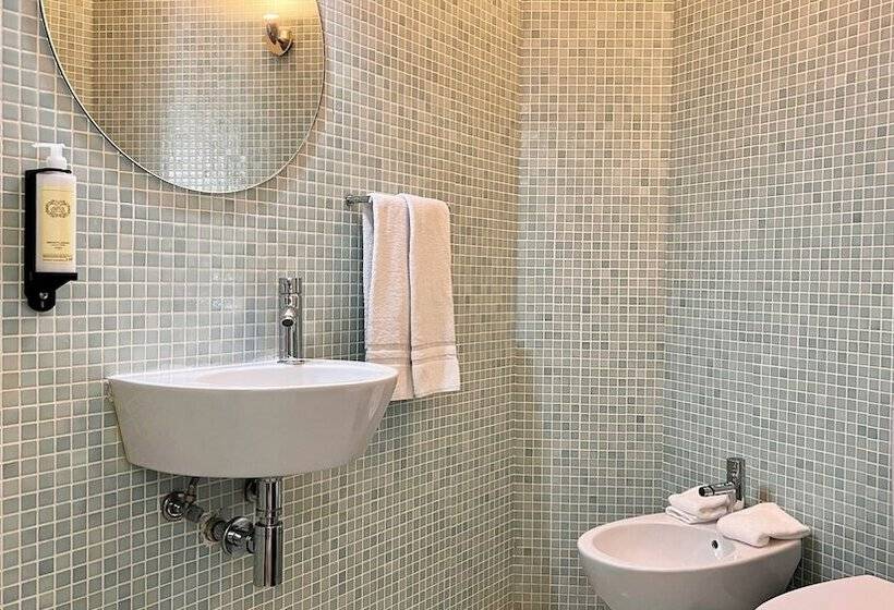 اتاق لوکس, Casa Dos Loios By Shiadu