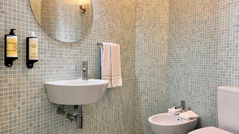 اتاق لوکس, Casa Dos Loios By Shiadu