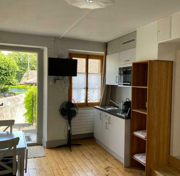 Номер Стандарт, Château Rochefort