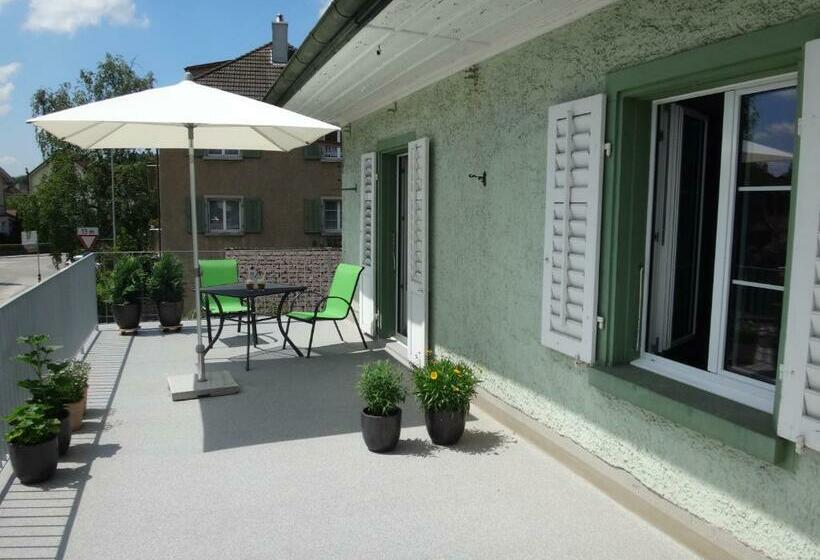 标准间带阳台, Bnb Hopfengrün Langenthal