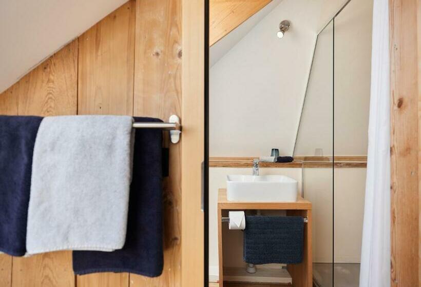 חדר סטנדרט, Jurabelle