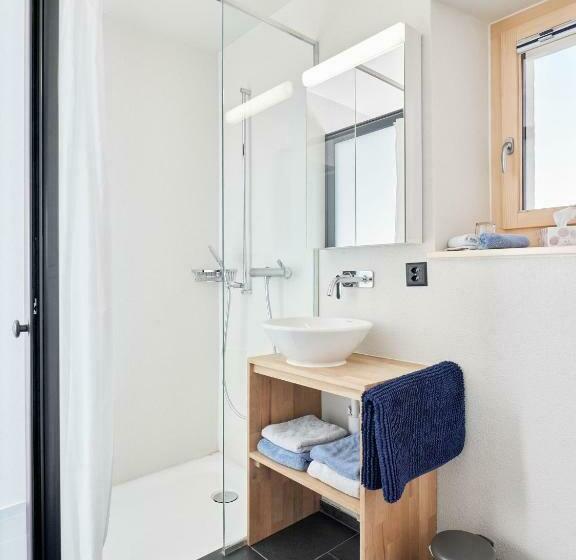 חדר סטנדרט, Jurabelle