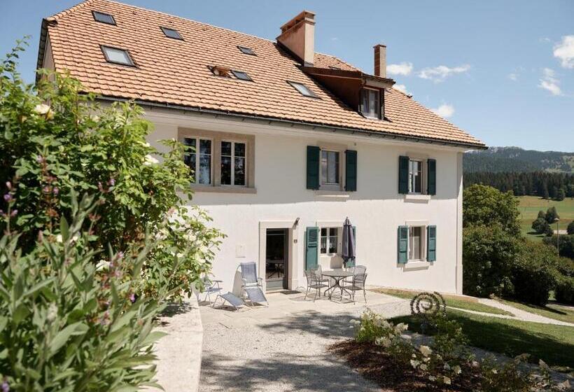 דירת שני חדרים, Jurabelle