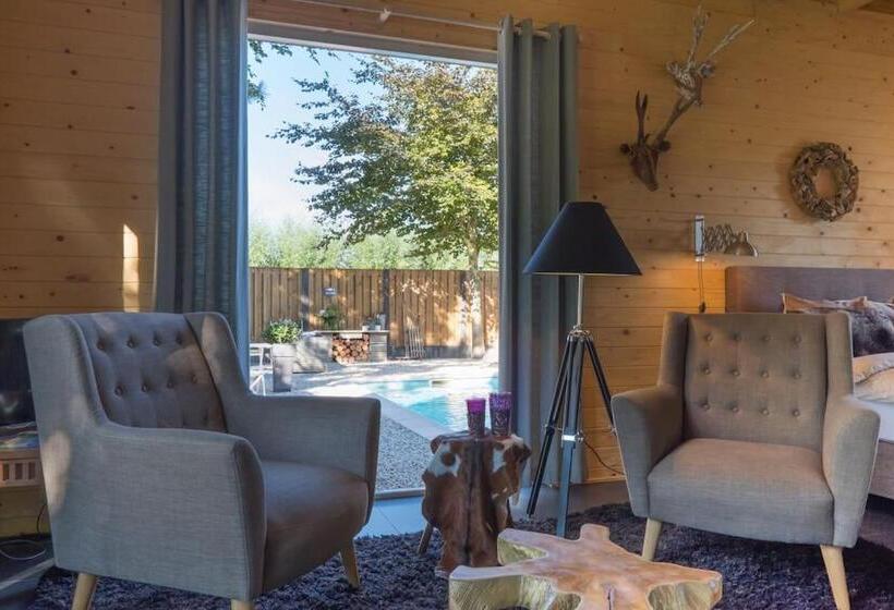 Quarto Deluxe, Knechtshuis