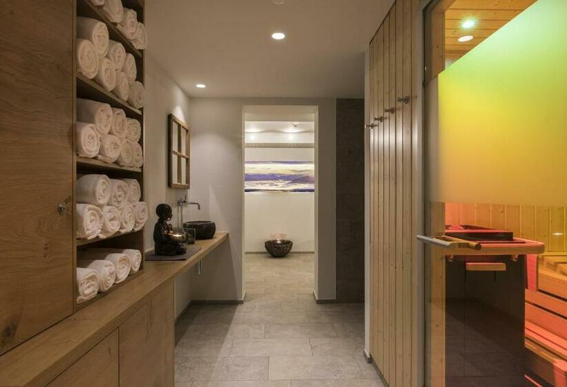 غرفة قياسية, Berghotel Tgantieni