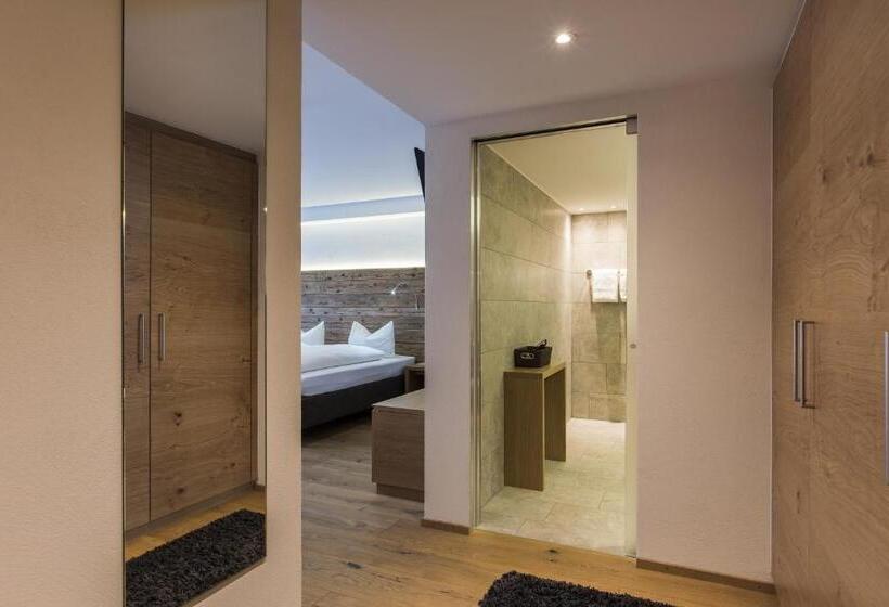 חדר סטנדרט, Berghotel Tgantieni