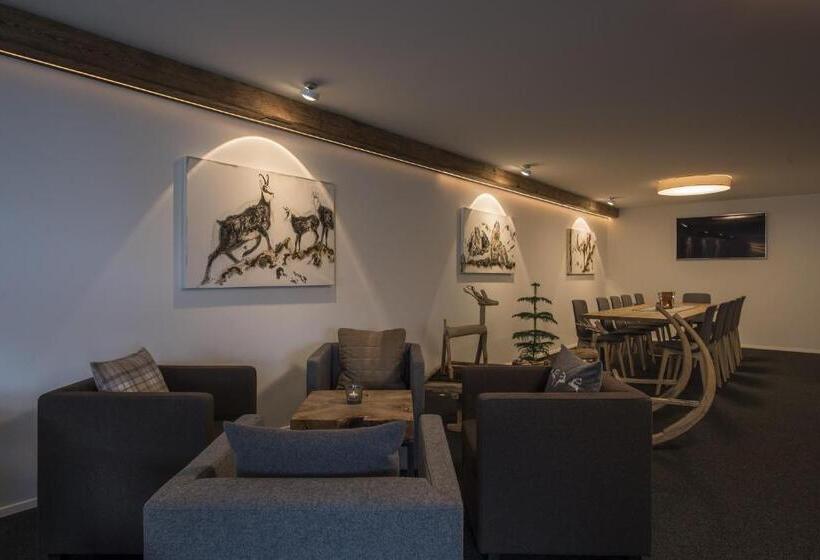 اتاق استاندارد, Berghotel Tgantieni