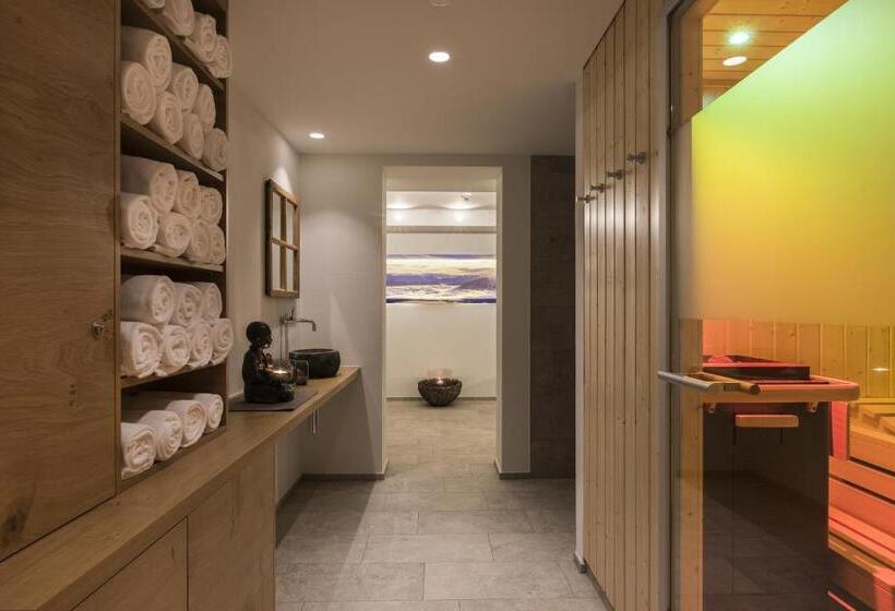 סוויטת ג'וניור, Berghotel Tgantieni