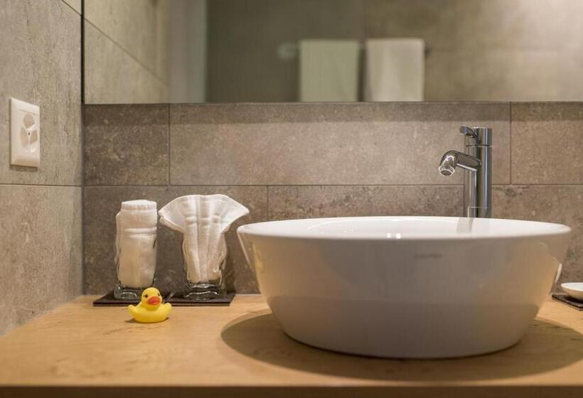 סוויטת ג'וניור, Berghotel Tgantieni