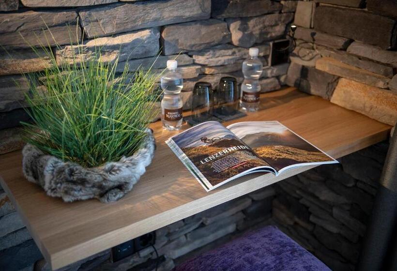 سوییت جونیور, Berghotel Tgantieni