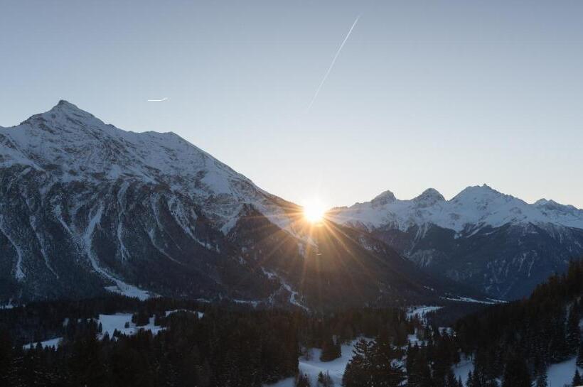 חדר סטנדרט, Berghotel Tgantieni