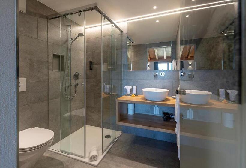 غرفة قياسية فردية, Berghotel Tgantieni