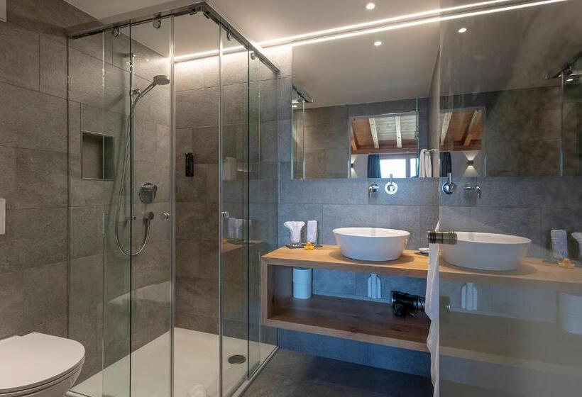 חדר סטנדרט יחיד, Berghotel Tgantieni