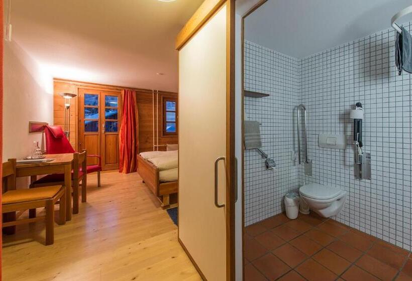 חדר סטנדרט מותאם לאדם עם מוגבלויות, Glocke