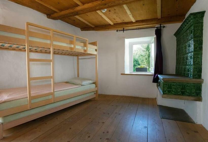 חדר סטנדרט לארבעה, Brugg Youth Hostel