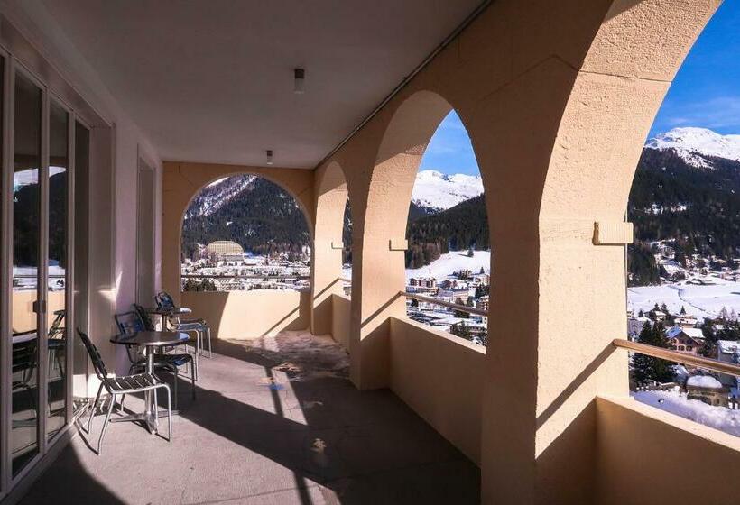اتاق استاندارد چهار تخته, Davos Youth Hostel