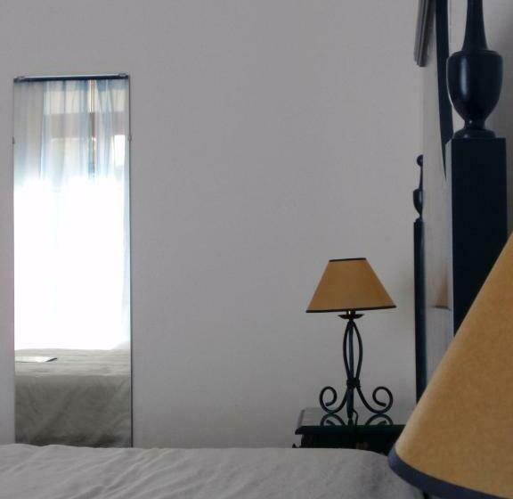 اتاق استاندارد چهار تخته, Alentejano Low Cost