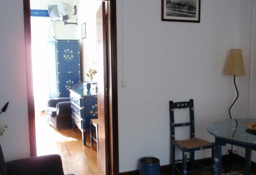 اتاق استاندارد چهار تخته, Alentejano Low Cost