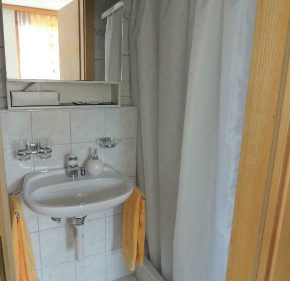 マウンテンビュースタンダードルーム, Bz Sunnahof