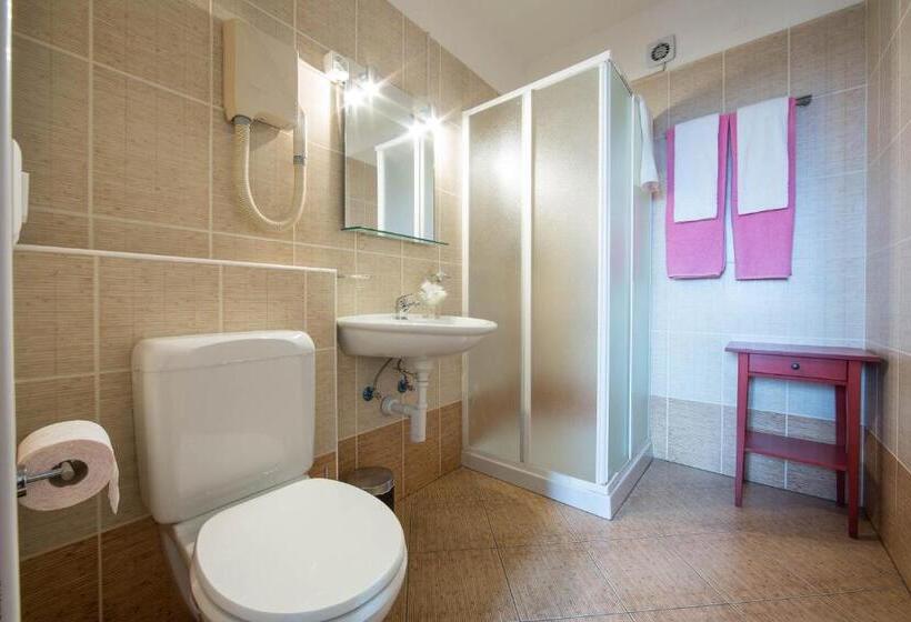 חדר משפחתי, Casa Zen