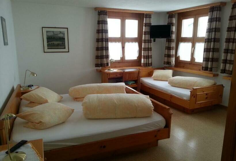 Номер Стандарт Трехместный, Chavalatsch