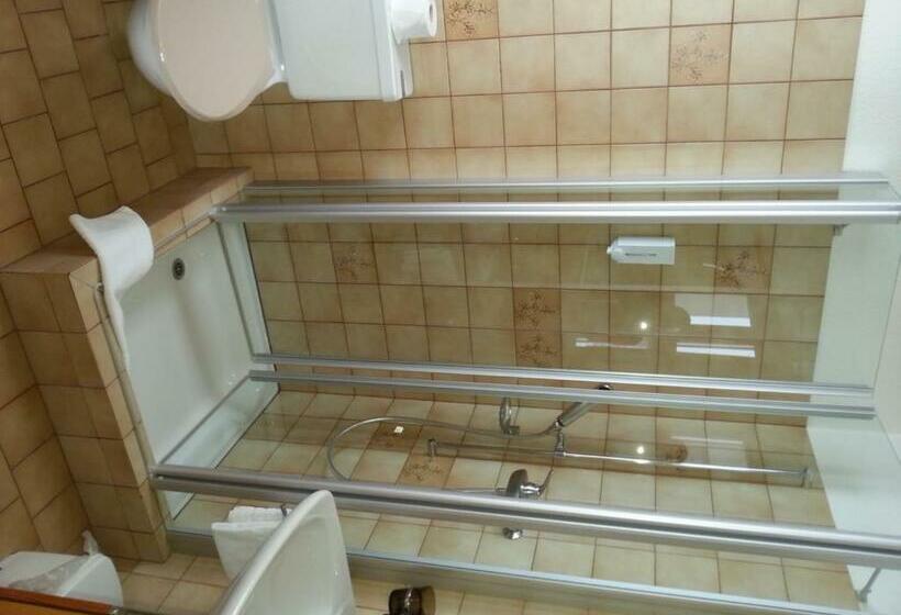 3-Bett-Standardzimmer, Chavalatsch