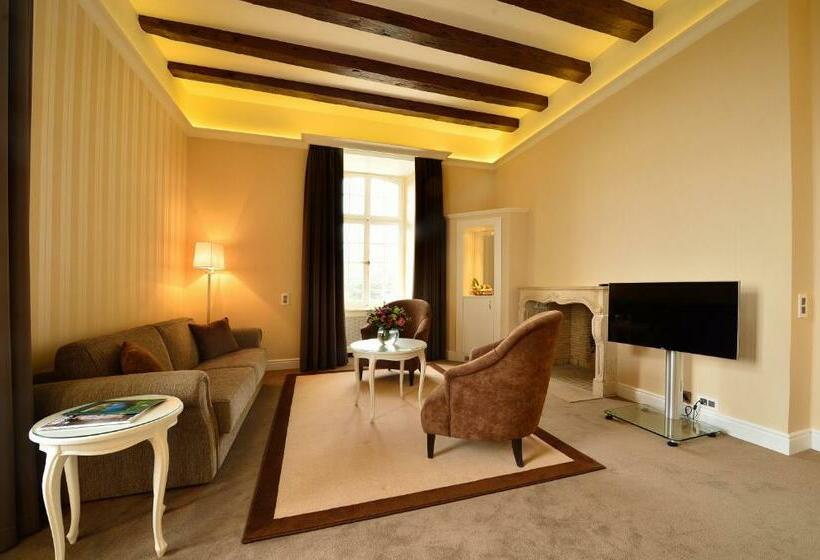 Люкс Вид на Сад, Chateau De Bonmont