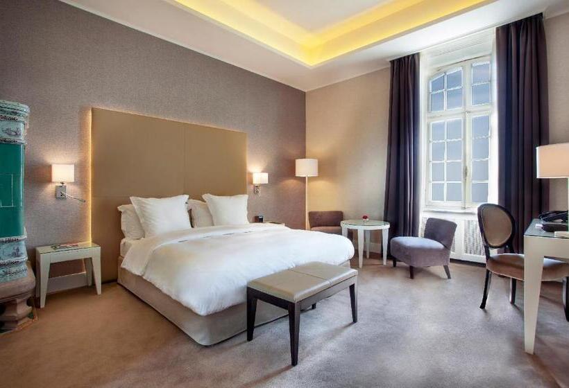 Номер Deluxe Вид на Море, Chateau De Bonmont