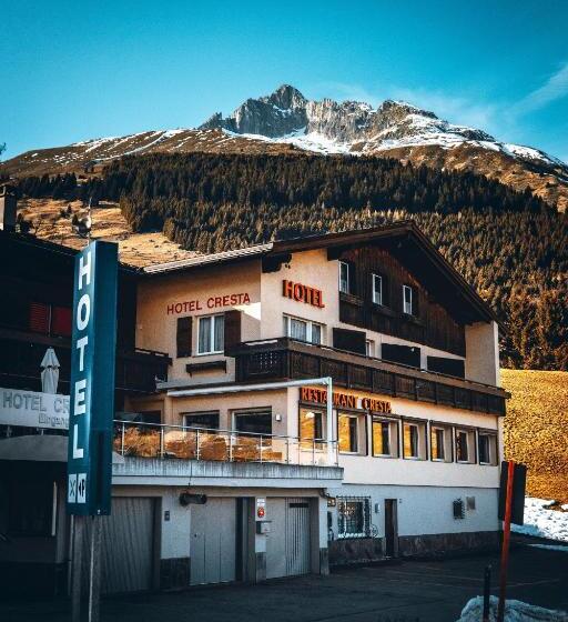 Четырехместный Номер Стандарт, Cresta Sedrun