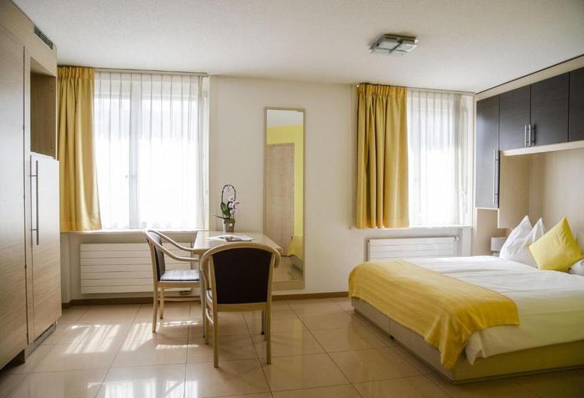 Номер Стандарт, Du Faucon