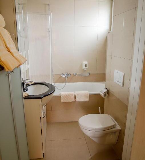 Номер Superior, Du Faucon