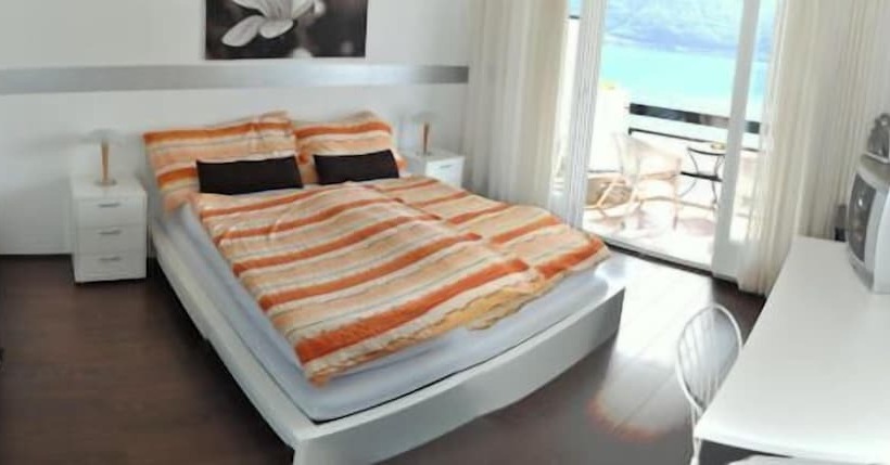 标准间带湖景, Garni Battello