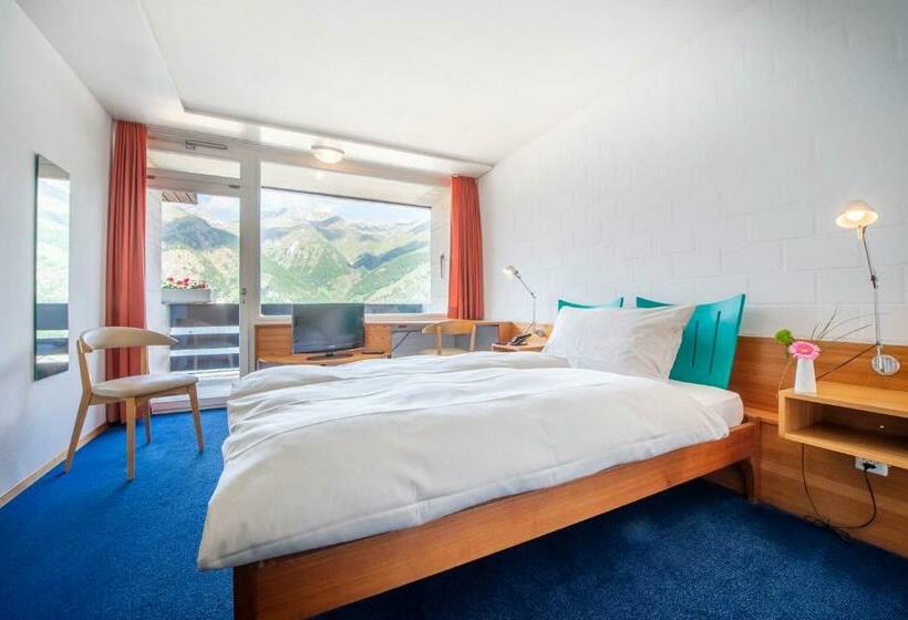 이코노미 룸, Gädi