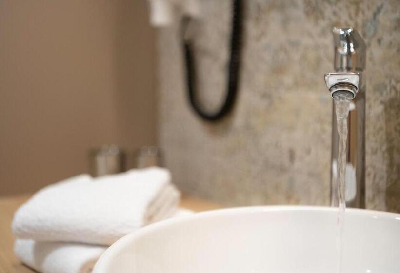 스탠다드 발코니 룸, Gädi