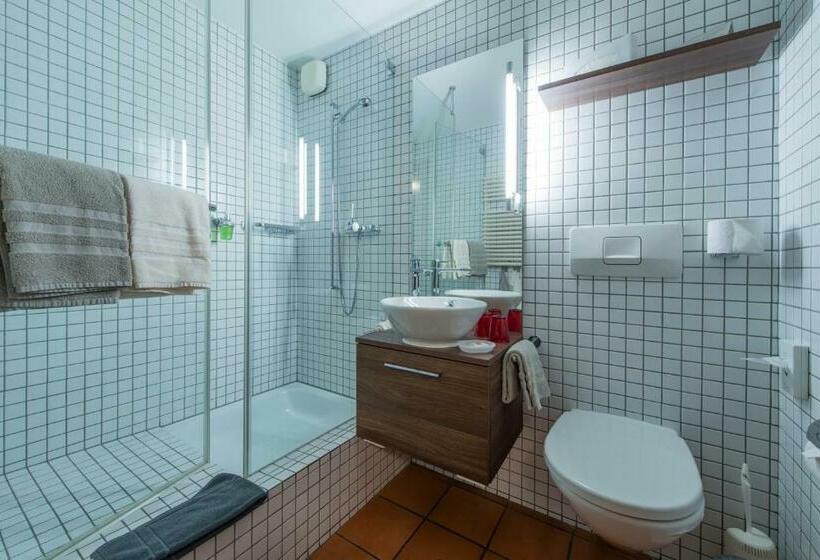 חדר סטנדרט יחיד, Glocke