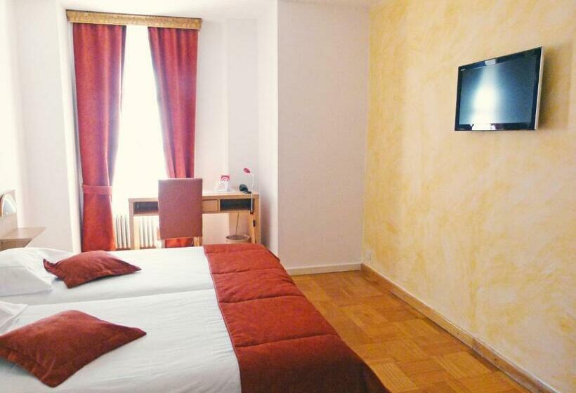 Chambre Standard, Hostellerie Du Xvi Siècle