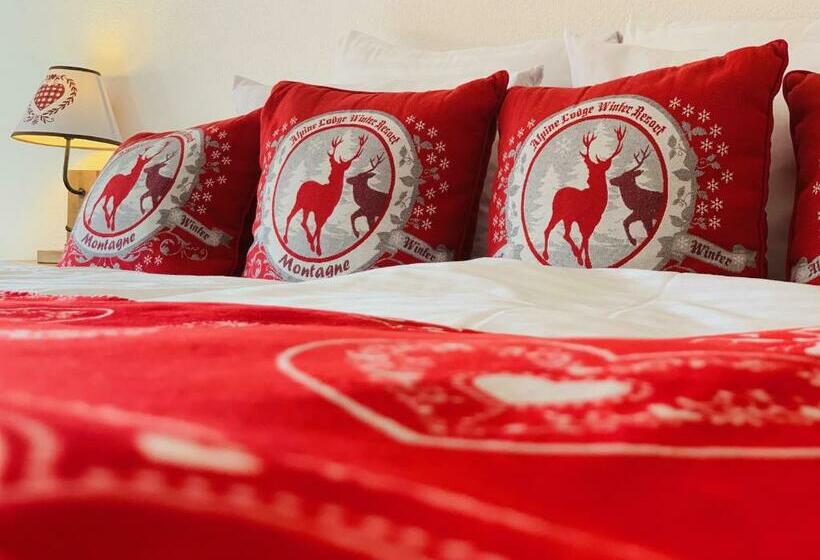 חדר סופריור עם מרפסת, Hôtel De Charme La Poste