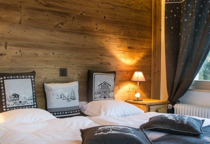 חדר סופריור עם מרפסת, Hôtel De Charme La Poste