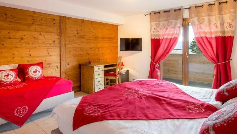 חדר סופריור עם מרפסת, Hôtel De Charme La Poste