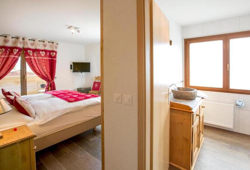 Номер Superior с Балконом, Hôtel De Charme La Poste