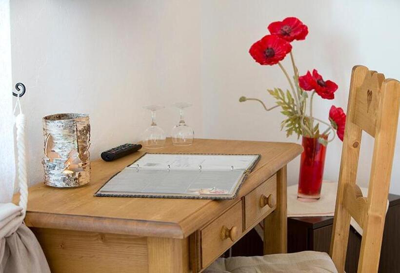 חדר אקונומי, Hôtel De Charme La Poste