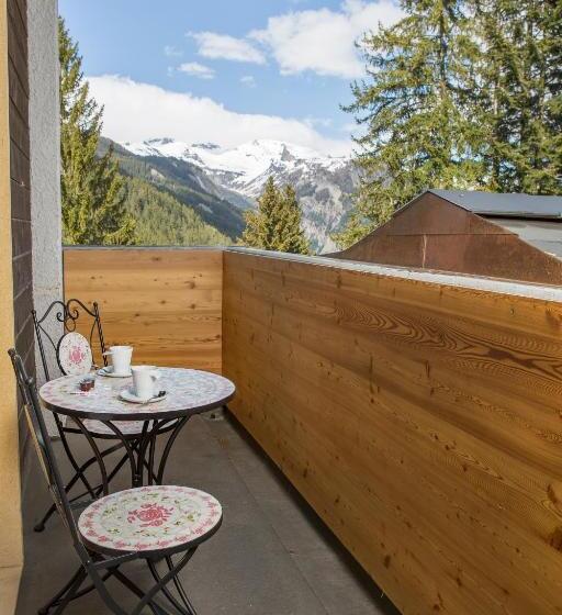 Номер Superior с Балконом, Hôtel De Charme La Poste