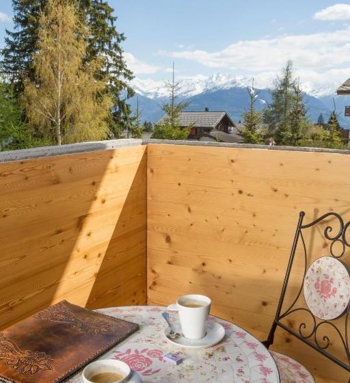 חדר סופריור עם מרפסת, Hôtel De Charme La Poste