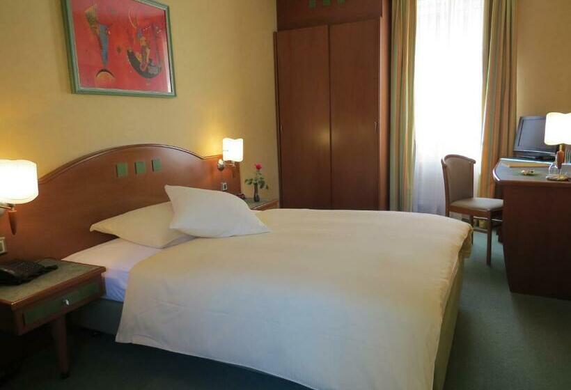 غرفة قياسية فردية, Hôtel Du Port