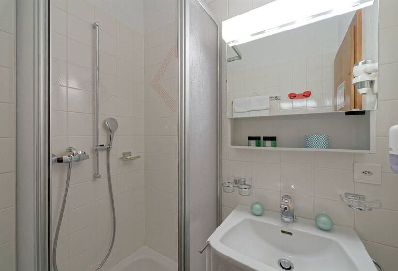 标准间带山景, Hôtel Terminus