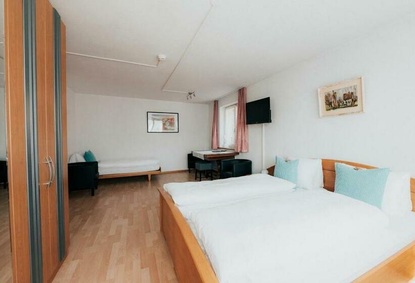 标准间, Krone Gais