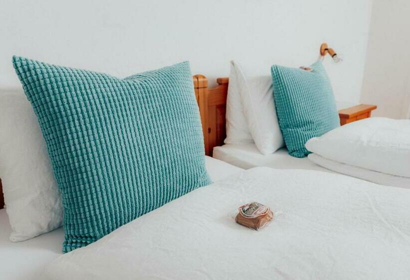 标准间, Krone Gais