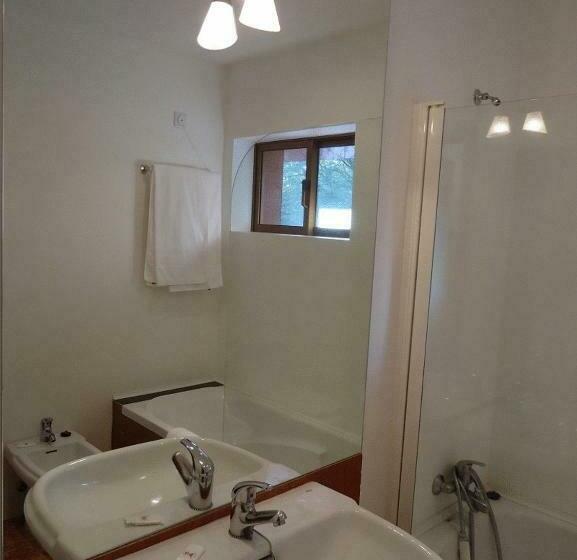 غرفة قياسية, Paredes Design